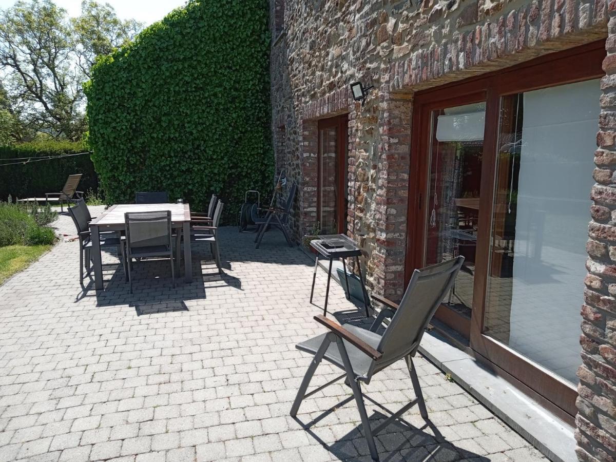 Le Vieux Noyer Bed and Breakfast Nassogne Exteriör bild