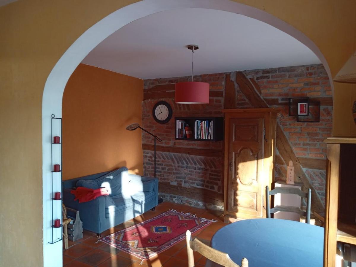 Le Vieux Noyer Bed and Breakfast Nassogne Exteriör bild