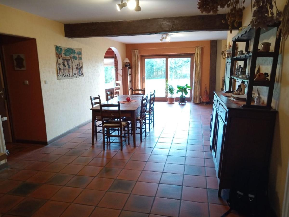 Le Vieux Noyer Bed and Breakfast Nassogne Exteriör bild